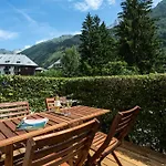 Jonquille Terrasse Centre Mont Blanc Chamonix