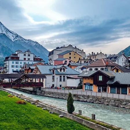 Jonquille Terrasse Centre Mont Blanc Daire *