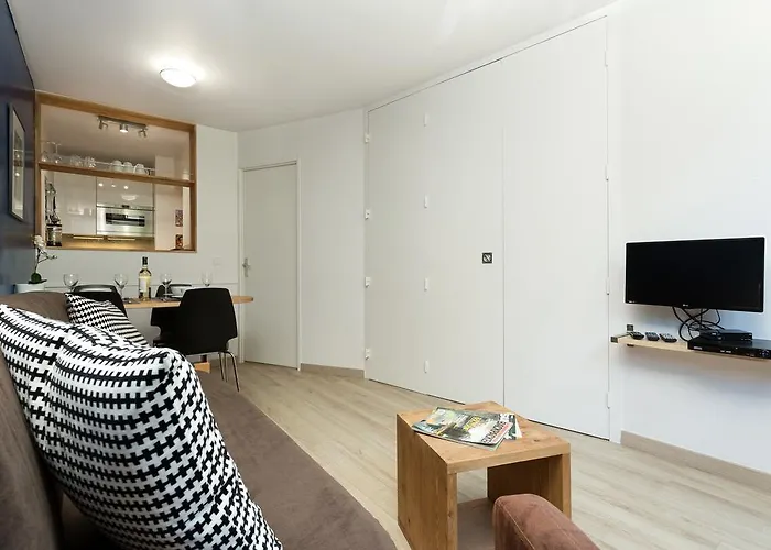 Jonquille Terrasse Centre Mont Blanc Daire