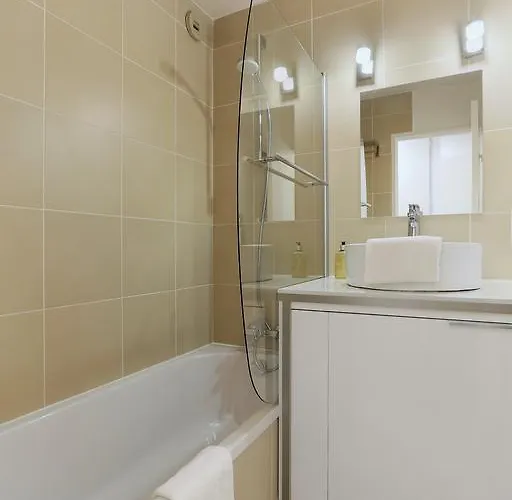 Jonquille Terrasse Centre Mont Blanc