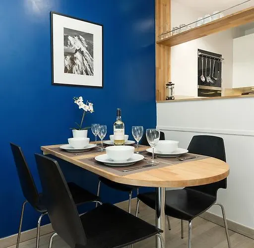 Jonquille Terrasse Centre Mont Blanc 霞慕尼